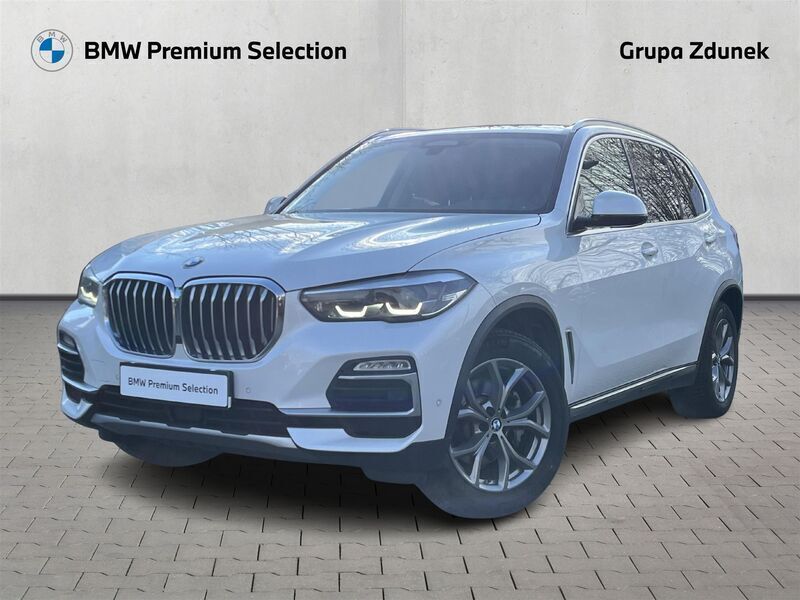Mineral white metallic metalizowany Używany 2019 BMW X5 xLine SUV | 189 900 zł (Uczciwa cena) - Obraz 1/3