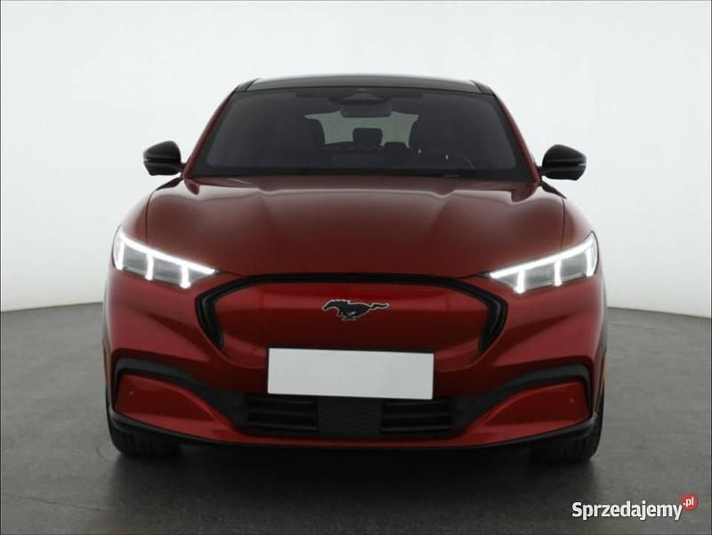 Czerwony Używany 2021 Ford Mustang Mach-E Standard Range SUV | 123 999 zł - Obraz 1/4