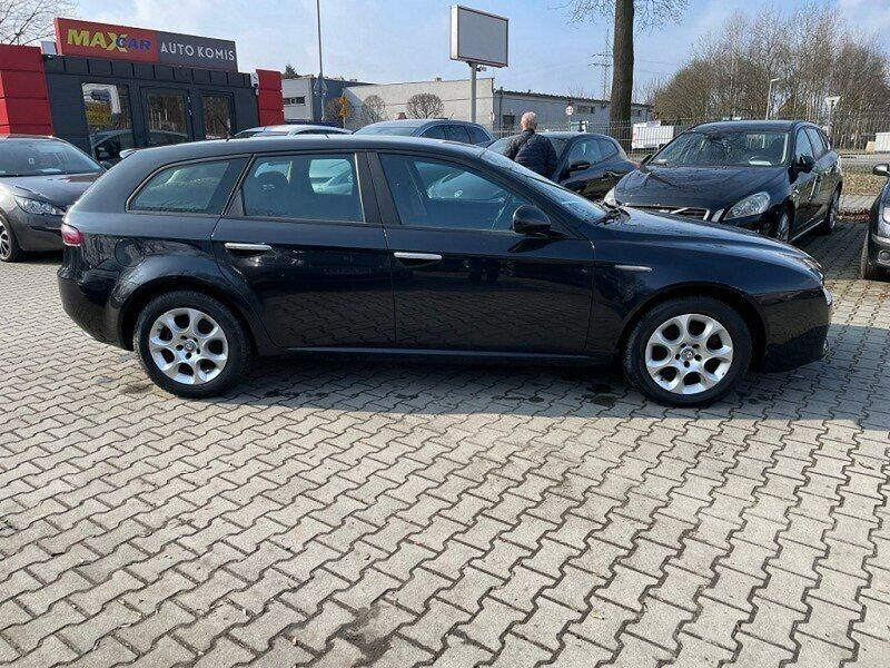 Używany Alfa Romeo 159 120 KM (88 kW) 2008 Czarny Sedan/Limuzyna