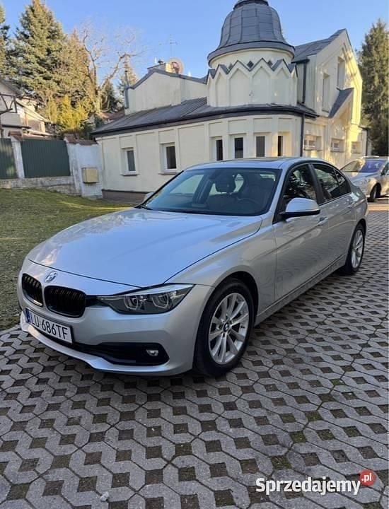 Używany BMW 320 184 KM (135 kW) 2018 Srebrny Sedan/Limuzyna