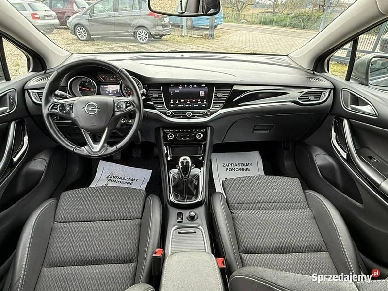 Używany Opel Astra 136 KM (100 kW) 2018 Szary Hatchback