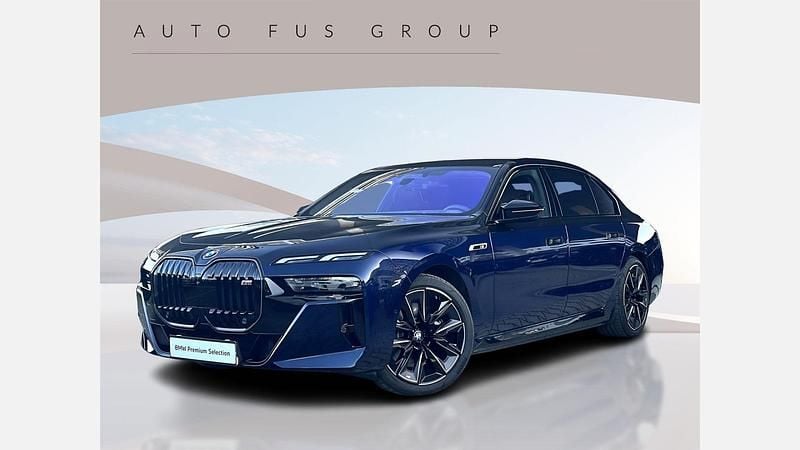 Używany BMW i7 Comfort Edition 484 kW (659 KM) 2024 Niebieski tanzanite bmw individual metalizowany Sedan/Limuzyna