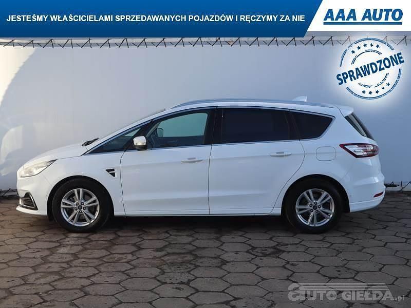 Używany Ford S-MAX S 2021 Biały Minivan
