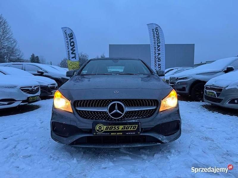 Szary Używany 2017 Mercedes CLA250 Sedan/Limuzyna | 85 000 zł (Uczciwa cena) - Obraz 1/4