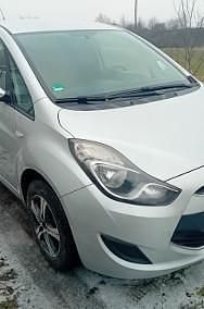 Używany Hyundai ix20 125 KM (91 kW) 2014 Srebrny Hatchback