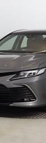 Używany Toyota Camry 218 KM (160 kW) 2021 Szary Sedan/Limuzyna