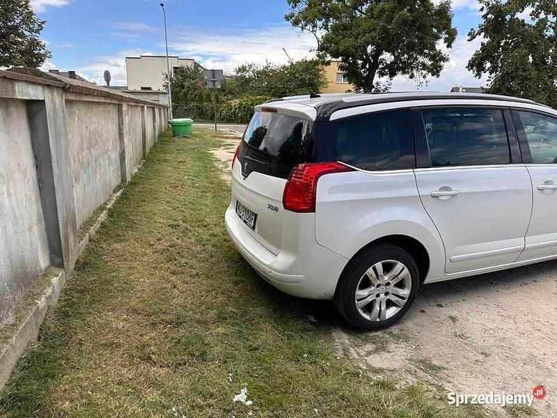 Używany 2015 Peugeot 5008 Minivan | 30 000 zł - Obraz 1/4