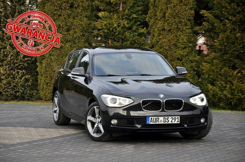 Czarny Używany 2015 BMW 118 Sport Line Hatchback | 39 900 zł - Obraz 1/4