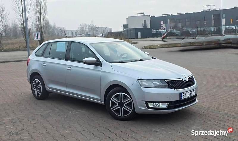 Srebrny Używany 2016 Skoda Rapid Hatchback | 26 500 zł (Super Cena) - Obraz 1/4