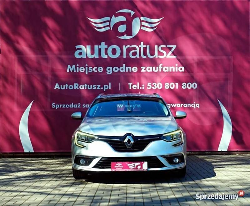 Srebrny Używany 2020 Renault Mégane GrandTour Kombi | 48 500 zł (Uczciwa cena) - Obraz 1/4