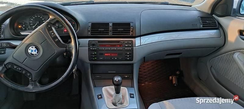 Używany BMW 320 1998 Srebrny Sedan/Limuzyna