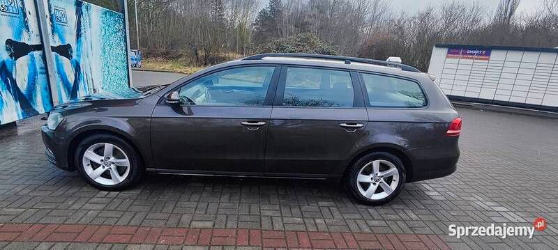 Brązowy Używany 2014 VW Passat Kombi | 25 800 zł (Uczciwa cena) - Obraz 1/4