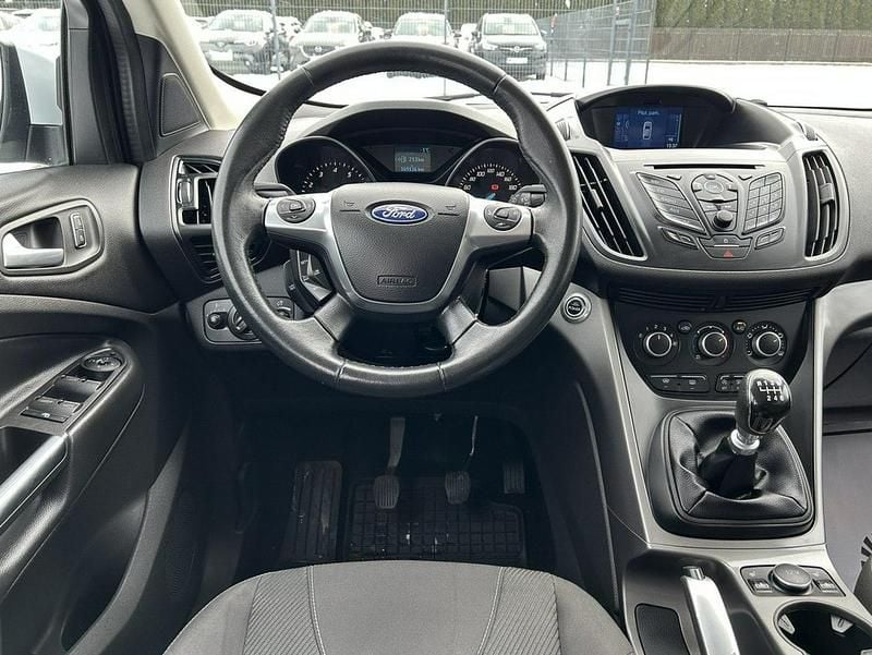 Używany Ford Kuga 150 KM (110 kW) 2014 Biały (metalik, perła) SUV