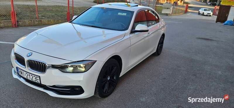 Biały Używany 2017 BMW 330 Hatchback | 69 999 zł (Uczciwa cena) - Obraz 1/4
