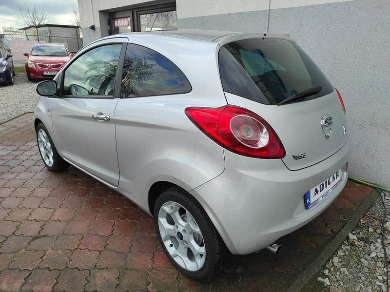 Używany Ford Ka 69 KM (50 kW) 2012 Srebrny (metalik) Hatchback