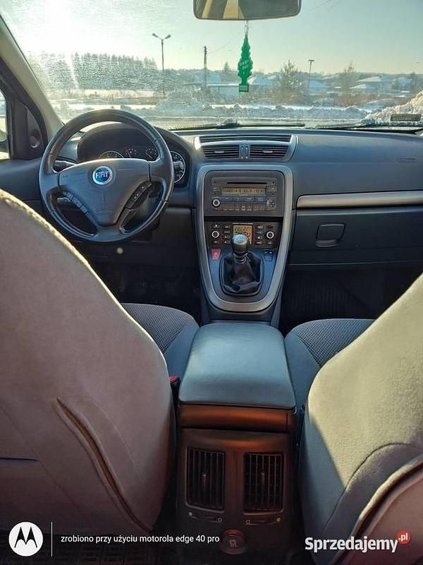 Używany Fiat Croma 2006 Srebrny Kombi