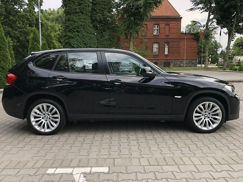 Używany BMW X1 143 KM (105 kW) 2011 Czarny (metalik) SUV