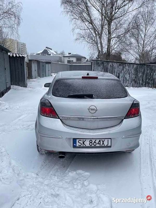 Używany Opel Astra GTC 2006 Srebrny Coupe