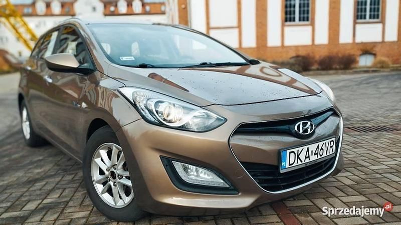 Używany Hyundai i30 Comfort 2014 Brązowy Kombi