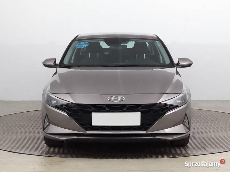 Szary Używany 2023 Hyundai Elantra Sedan/Limuzyna | 72 999 zł (Dobra cena) - Obraz 1/4