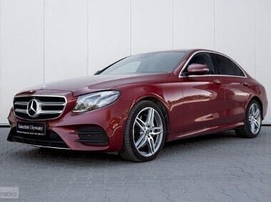 Czerwony Używany 2017 Mercedes A220 AMG line Sedan/Limuzyna | 124 900 zł - Obraz 1/4