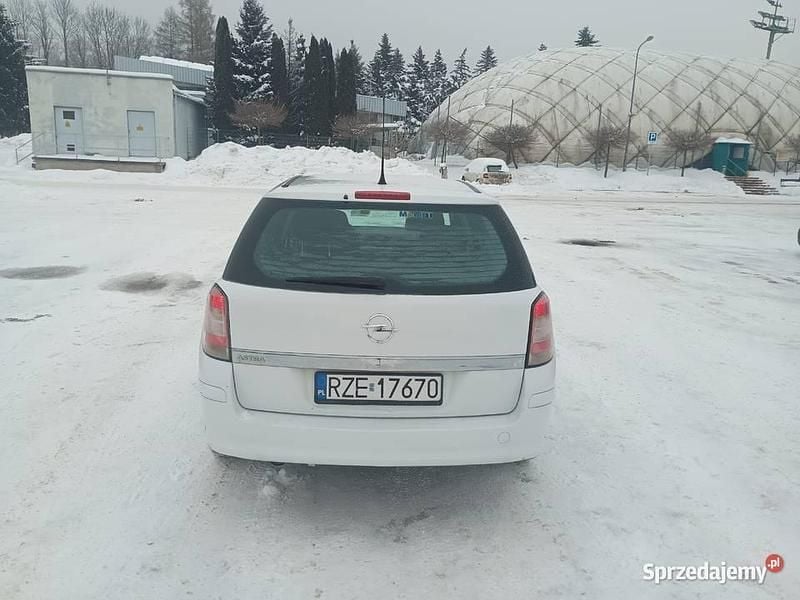 Używany Opel Astra 2010