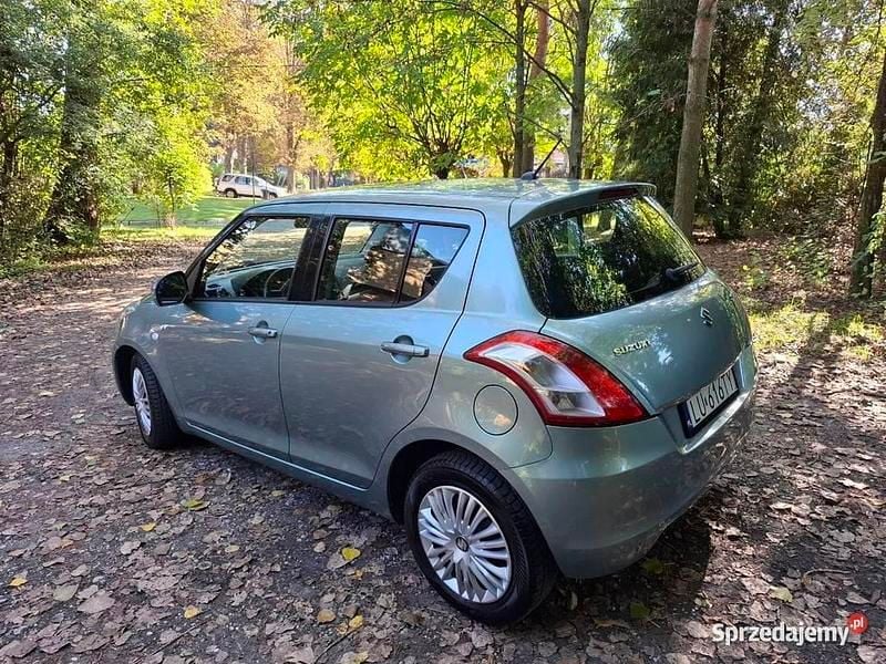 Używany 2012 Suzuki Swift Hatchback | 19 900 zł (Uczciwa cena) - Obraz 1/4