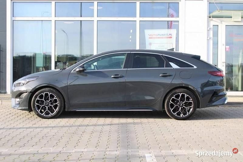 Używany Kia ProCeed 160 KM (117 kW) 2022 Hatchback