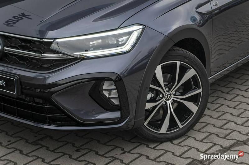 Nowe VW Taigo R-line Plus 150 KM (110 kW) 2025 Szary SUV