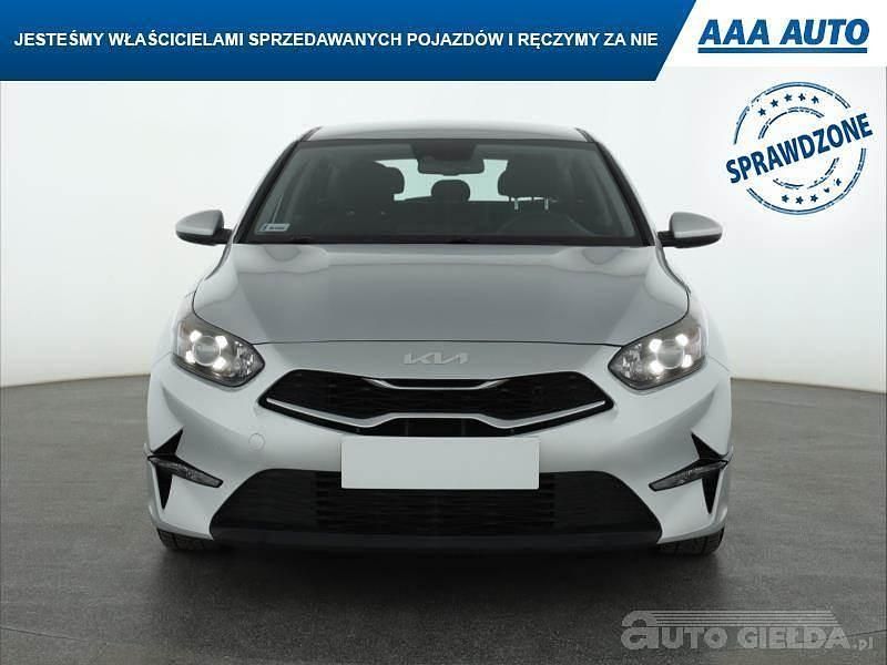 Używany Kia Ceed 2022 Szary Hatchback
