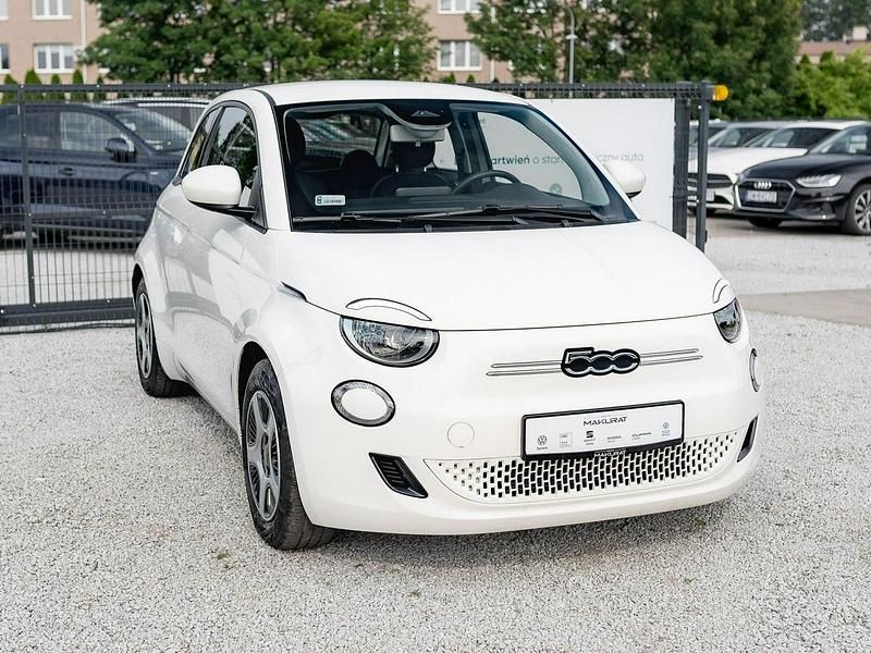 Używany Fiat 500e Passion 86 kW (118 KM) 2021 Biały Hatchback