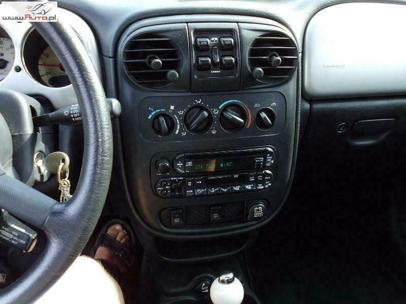 Używany Chrysler PT Cruiser 152 KM (111 kW) 2003 Srebrny (metalik) Hatchback