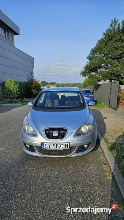Srebrny Używany 2007 Seat Altea Sedan/Limuzyna | 9999 zł (Uczciwa cena) - Obraz 1/4