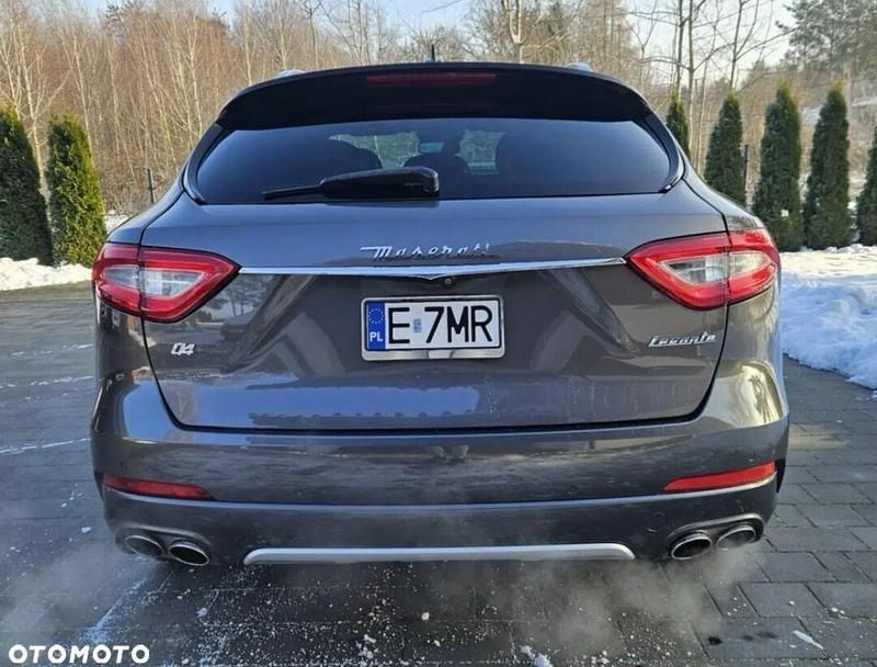Używany Maserati Levante 2017 Szary SUV