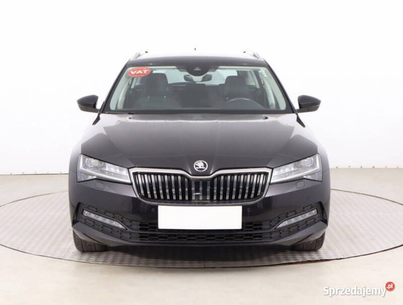 Czarny Używany 2022 Skoda Superb Kombi | 95 999 zł (Uczciwa cena) - Obraz 1/4