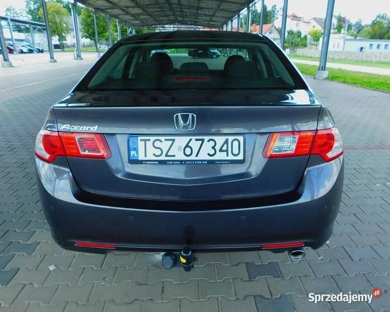 Używany Honda Accord Elegance 2010