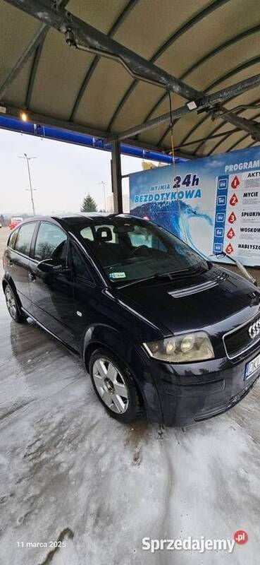 Czarny Używany 2002 Audi A2 Hatchback | 7200 zł (Uczciwa cena) - Obraz 1/4