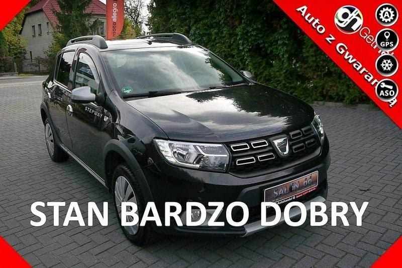 Brązowy Używany 2017 Dacia Sandero Stepway Hatchback | 32 800 zł - Obraz 1/4