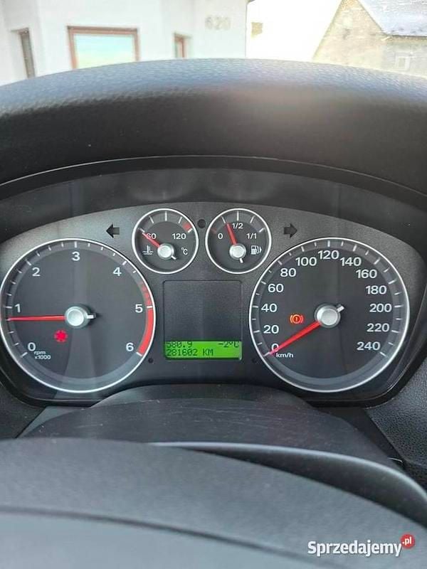 Używany Ford Focus 2007 Granatowy Sedan/Limuzyna