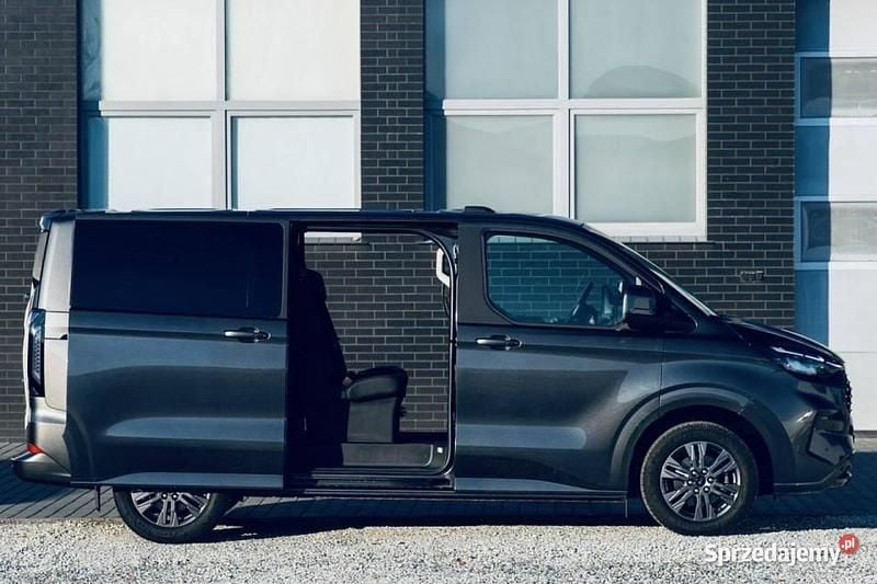 Używany Ford Tourneo Custom Titanium X 2025 Szary Van