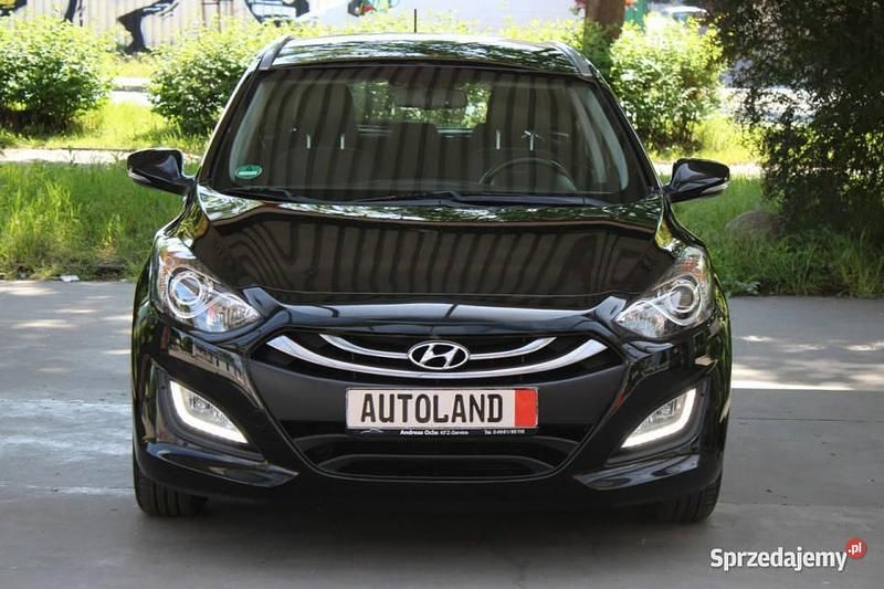 Czarny Używany 2014 Hyundai i30 Premium Kombi | 36 666 zł - Obraz 1/4