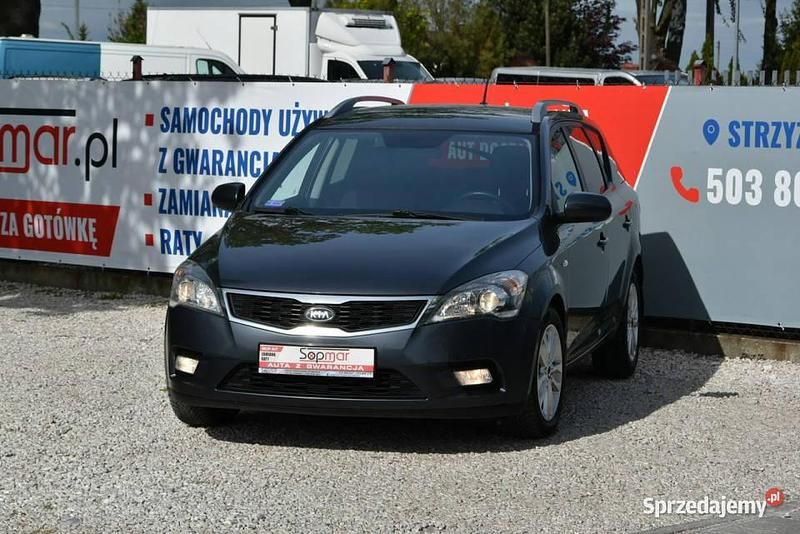 Szary Używany 2011 Kia Ceed 2 Kombi | 12 900 zł (Uczciwa cena) - Obraz 1/4