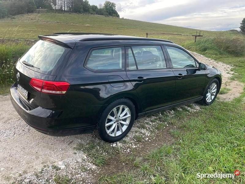Używany VW Passat 120 KM (88 kW) 2015 Czarny Sedan/Limuzyna