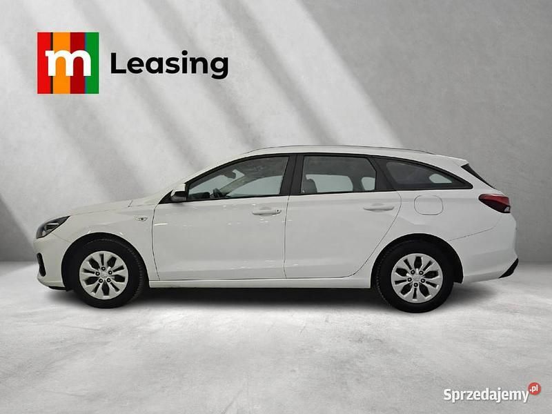 Biały Używany 2022 Hyundai i30 Kombi | 66 900 zł (Uczciwa cena) - Obraz 1/4