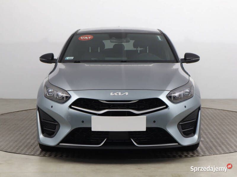 Srebrny Używany 2022 Kia ProCeed Hatchback | 73 999 zł (Uczciwa cena) - Obraz 1/4