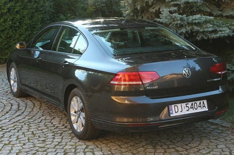 Używany VW Passat 150 KM (110 kW) 2017 Brązowy Sedan/Limuzyna