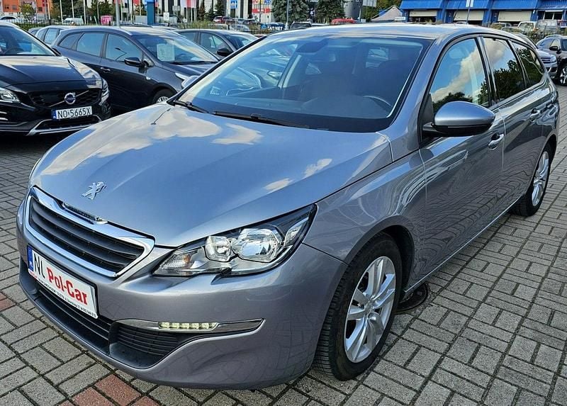 Używany Peugeot 308 SW 120 KM (88 kW) 2016 Szary Kombi
