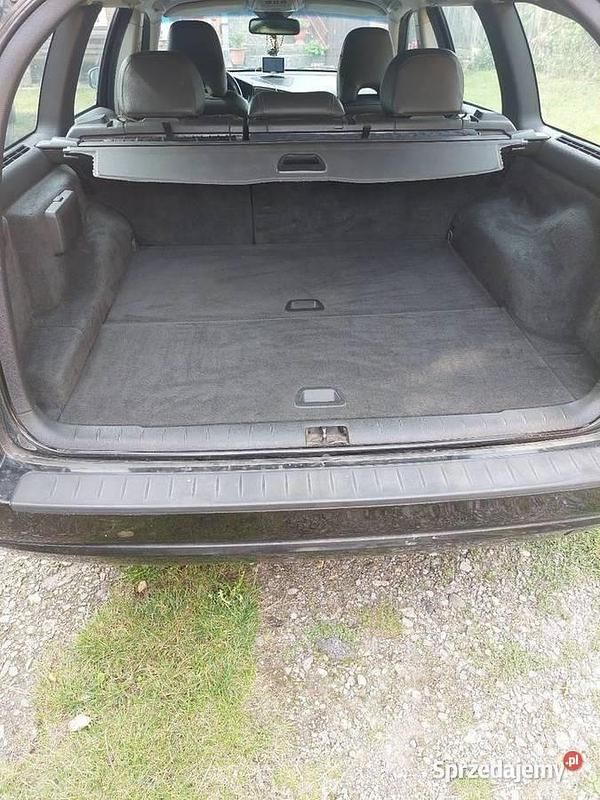 Czarny Używany 2005 Volvo V70 Kombi | 16 900 zł (Uczciwa cena) - Obraz 1/4