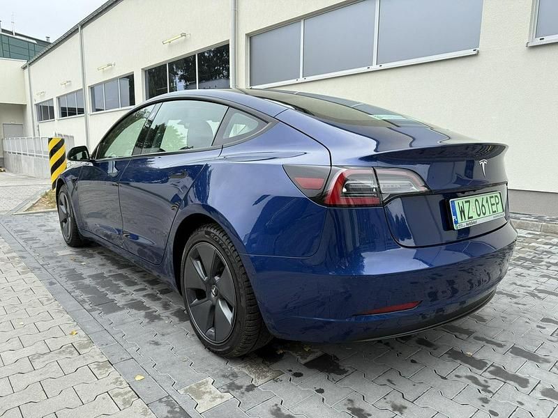 Używany Tesla Model 3 208 kW (283 KM) 2021 Niebieski ciemny Sedan/Limuzyna