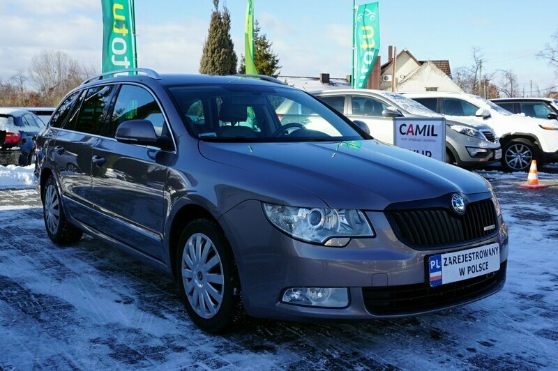 Używany 2011 Skoda Superb 1.6 Diesel 105 KM (38 600 zł